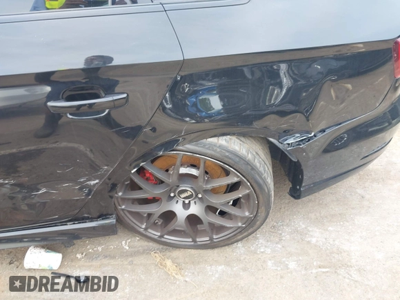 2019 Audi RS 3 z VIN WUABWGFF4KA906678, wystawiony jako IAAI lot #42468486 z przebiegiem 79 338 mil mil oraz . Historia ofert i sprzedaży dostępna na DreamBid. Obrazek 6.