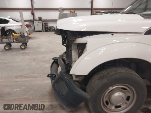 2013 Ford F-250 XL with VIN 1FTBF2A61DEB82032, listed as a IAAI auction lot 41009639 with 45,880 mi miles and . Bid and sale history available at DreamBid. Image 18.