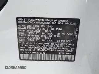 2021 Volkswagen Atlas SE with VIN 1V2JE2CA4MC232349, listed as a IAAI auction lot 42315381 with 32,755 mi miles and . Bid and sale history available at DreamBid. Image 9.