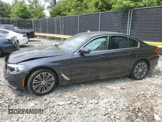 2019 BMW 5 Series 530e xDrive z VIN WBAJB1C58KB375649, wystawiony jako Copart lot #59561305 z przebiegiem Nie podano mil oraz Szkoda całkowita • Salvage title. Historia ofert i sprzedaży dostępna na DreamBid. Obrazek 1.