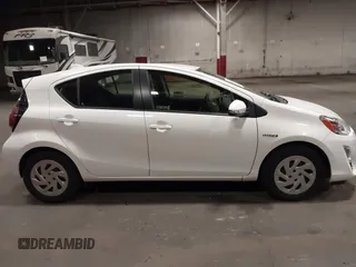 2016 Toyota Prius One z VIN JTDKDTB33G1121647, wystawiony jako IAAI lot #42020194 z przebiegiem 72 535 mil mil oraz . Historia ofert i sprzedaży dostępna na DreamBid. Obrazek 13.
