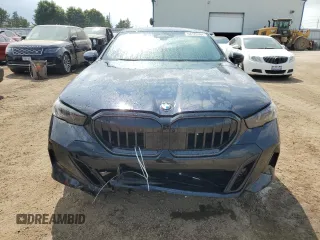 2024 BMW 5 Series 530i xDrive with VIN WBA53FJ01RCR83603, listed as a Copart auction lot 64176384 with 781 mi miles and Clean Title. Bid and sale history available at carsss.com. Image 5.