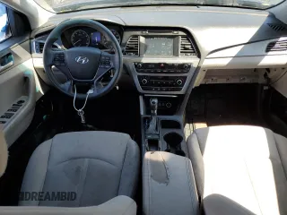 2016 Hyundai Sonata SE z VIN 5NPE24AF7GH365881, wystawiony jako Copart lot #49888055 z przebiegiem 181 106 mil mil oraz Szkoda całkowita • Salvage title. Historia ofert i sprzedaży dostępna na DreamBid. Obrazek 8.