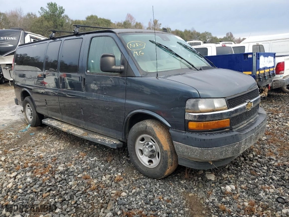 2019 Chevrolet Express Passenger LT with VIN 1GAZGPFG8K1239723, listed as a Copart auction lot 80078994 with 0 mi miles and Salvage Title. Bid and sale history available at carsss.com. Image 4.