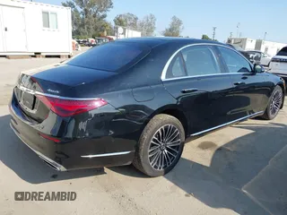 2022 Mercedes-Benz S 580 with VIN W1K6G7GB1NA121987, listed as a IAAI auction lot 42174949 with 90,708 mi miles and . Bid and sale history available at carsss.com. Image 4.