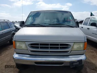 2003 Ford Econoline Passenger XL z VIN 1FBSS31S43HB53334, wystawiony jako IAAI lot #41547951 z przebiegiem 197 072 mil mil oraz . Historia ofert i sprzedaży dostępna na DreamBid. Obrazek 12.
