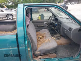 1996 Nissan Frontier XE с VIN 1N6SD11S2TC373561, выставлен на аукционе IAAI как лот 42512240 с пробегом 253 217 миль миль и . История ставок и продаж доступна на DreamBid. Изображение 5.
