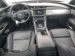 2017 Jaguar XF with VIN SAJBJ4BNXHCY42877, listed as a Copart auction lot 64552565 with 137,438 mi miles and Clean title. Bid and sale history available at DreamBid. Image 8.