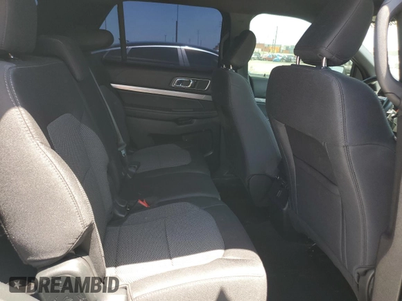 2019 Ford Explorer XLT z VIN 1FM5K8D89KGA28349, wystawiony jako Copart lot #61260465 z przebiegiem 26 254 mil mil oraz Szkoda całkowita • Salvage title. Historia ofert i sprzedaży dostępna na DreamBid. Obrazek 11.