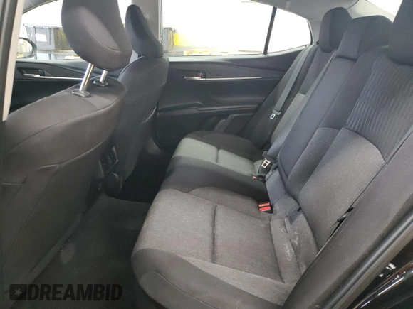 2025 Toyota Camry LE with VIN 4T1DAACK8SU528619, listed as a Copart auction lot 51645145 with 5,915 mi miles and Salvage Title. Bid and sale history available at DreamBid. Image 10.