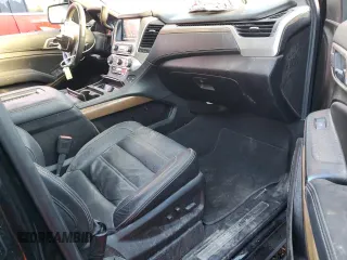 2020 GMC Yukon Denali with VIN 1GKS1CKJ9LR222733, listed as a Copart auction lot 78267704 with 51,971 mi miles and Salvage Title. Bid and sale history available at carsss.com. Image 8.