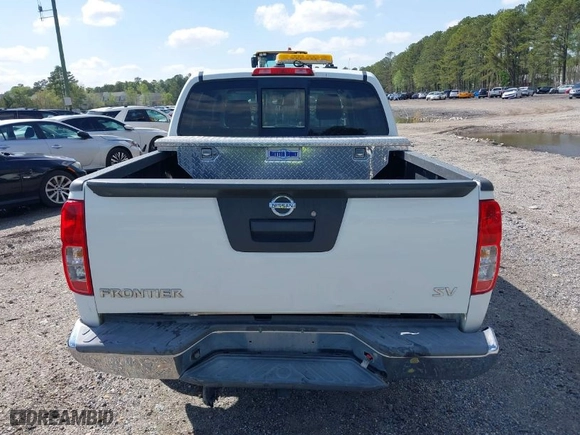 2016 Nissan Frontier SV with VIN 1N6AD0ER0GN745499, listed as a IAAI auction lot 41953319 with 163,264 mi miles. Bid and sale history available at carsss.com. Image 16.
