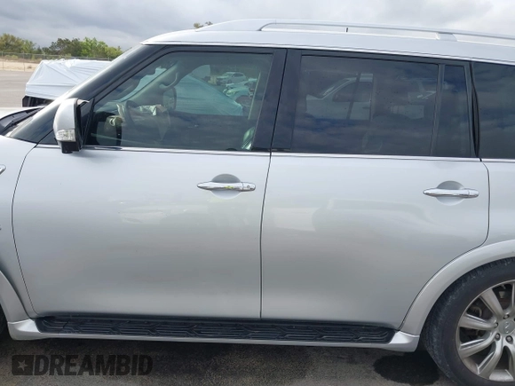 2014 Infiniti QX80 z VIN JN8AZ2NE0E9063701, wystawiony jako IAAI lot #41891388 z przebiegiem 178 249 mil mil oraz . Historia ofert i sprzedaży dostępna na DreamBid. Obrazek 14.