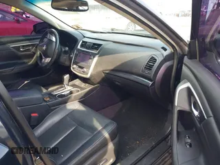 2016 Nissan Altima SR with VIN 1N4AL3AP3GC292783, listed as a IAAI auction lot 41876267 with 128,013 mi miles and . Bid and sale history available at carsss.com. Image 5.