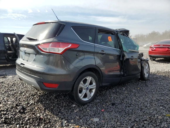 2016 Ford Escape SE with VIN 1FMCU0G73GUC91015, listed as a Copart auction lot 46454045 with 0 mi miles and Non Repairable. Bid and sale history available at carsss.com. Image 3.
