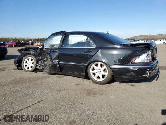 2006 Mercedes-Benz S 500 z VIN WDBNG84J56A469198, wystawiony jako Copart lot #82806504 z przebiegiem Nie podano mil oraz Szkoda całkowita • Salvage title. Historia ofert i sprzedaży dostępna na DreamBid. Obrazek 2.