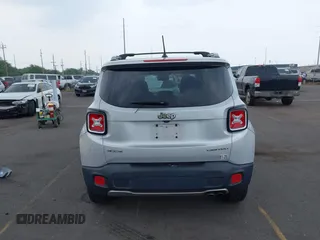 2017 Jeep Renegade Limited z VIN ZACCJBDB8HPE80599, wystawiony jako IAAI lot #41924622 z przebiegiem 91 058 mil mil oraz . Historia ofert i sprzedaży dostępna na DreamBid. Obrazek 17.
