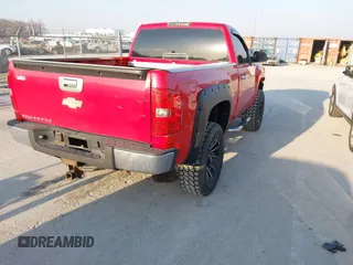 2008 Chevrolet Silverado 1500 Work Truck with VIN 1GCEK14C88Z136619, listed as a IAAI auction lot 41769536 with 201,884 mi miles. Bid and sale history available at carsss.com. Image 4.