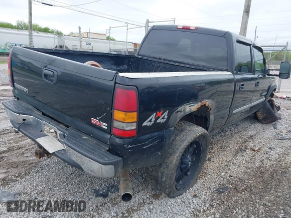 2005 GMC Sierra 2500HD SLE z VIN 1GTHK23U75F816621, wystawiony jako IAAI lot #41965293 z przebiegiem 341 770 mil mil oraz . Historia ofert i sprzedaży dostępna na DreamBid. Obrazek 4.