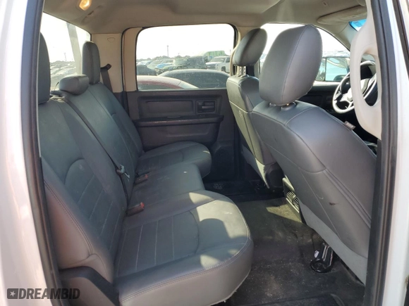 2017 Ram 2500 Tradesman with VIN 3C6UR4CJ0HG587687, listed as a Copart auction lot 44977975 with 299,936 mi miles and Clean Title. Bid and sale history available at carsss.com. Image 10.