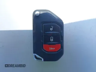 2021 Jeep Gladiator Rubicon с VIN 1C6JJTBG6ML504934, выставлен на аукционе IAAI как лот 42451700 с пробегом 49 952 миль миль и . История ставок и продаж доступна на DreamBid. Изображение 11.