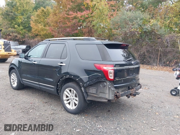 2014 Ford Explorer XLT z VIN 1FM5K8D87EGA95018, wystawiony jako IAAI lot #40465950 z przebiegiem 127 634 mil mil oraz . Historia ofert i sprzedaży dostępna na DreamBid. Obrazek 3.