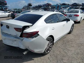 2019 Mazda 3 w/Select Pkg with VIN 3MZBPAAL7KM106686, listed as a IAAI auction lot 41955627 with 62,211 mi miles. Bid and sale history available at carsss.com. Image 4.