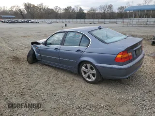 2005 BMW 3 Series 330xi with VIN WBAEW53455PN40181, listed as a Copart auction lot 77047263 with 111,000 mi miles and Salvage Title. Bid and sale history available at DreamBid. Image 2.