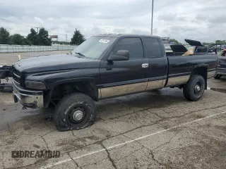 2000 Dodge 2500 with VIN 1B7KF236XYJ132868, listed as a Copart auction lot 62901995 with 266,071 mi miles and Salvage title. Bid and sale history available at DreamBid. Image 1.