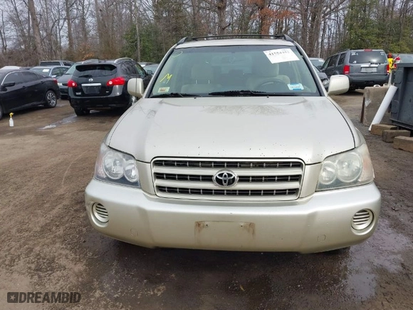 2002 Toyota Highlander with VIN JTEHF21A720066676, listed as a IAAI auction lot 41554453 with 213,183 mi miles. Bid and sale history available at carsss.com. Image 12.
