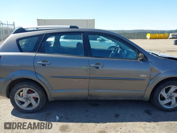 2005 Pontiac Vibe with VIN 5Y2SL63815Z464521, listed as a IAAI auction lot 41821708 with 290,636 mi miles. Bid and sale history available at carsss.com. Image 13.