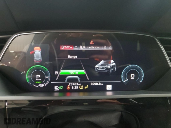 2022 Audi e-tron Premium Plus with VIN WA1LAAGE2NB009791, listed as a Copart auction lot 83365324 with 23,763 mi miles and Salvage title. Bid and sale history available at DreamBid. Image 9.