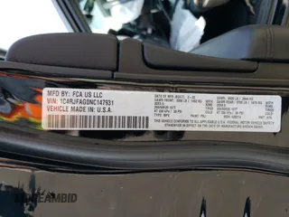 2022 Jeep Grand Cherokee WK Laredo X with VIN 1C4RJFAG0NC147931, listed as a Copart auction lot 62781483 with 9,586 mi miles and Salvage Title. Bid and sale history available at carsss.com. Image 16.