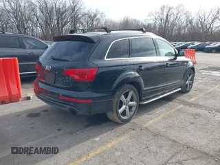 2012 Audi Q7 3.0T S line Prestige with VIN WA1DGBFEXCD007833, listed as a IAAI auction lot 41095179 with 149,538 mi miles. Bid and sale history available at carsss.com. Image 4.