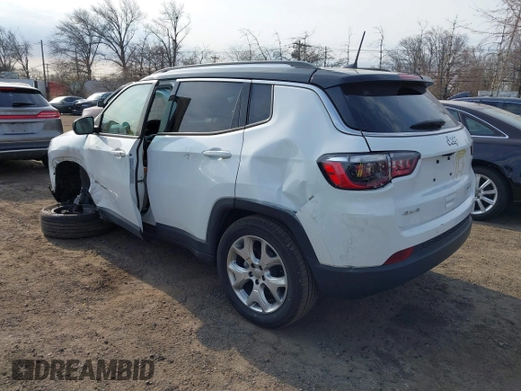 2022 Jeep Compass High Altitude with VIN 3C4NJDCB9NT130392, listed as a IAAI auction lot 41774217 with 47,429 mi miles and . Bid and sale history available at DreamBid. Image 3.