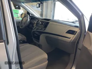 2012 Toyota Sienna LE AAS with VIN 5TDKK3DCXCS271299, listed as a IAAI auction lot 41376742 with 134,968 mi miles. Bid and sale history available at carsss.com. Image 5.
