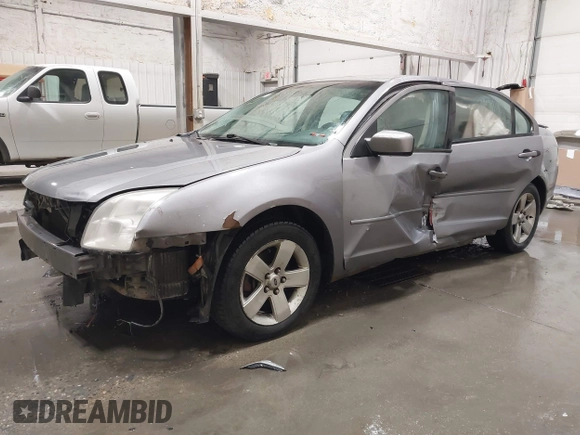 2007 Ford Fusion SE with VIN 3FAHP01147R225172, listed as a IAAI auction lot 41046047 with 188,076 mi miles. Bid and sale history available at carsss.com. Image 2.