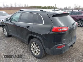 2018 Jeep Cherokee Latitude Plus with VIN 1C4PJMLB7JD507892, listed as a IAAI auction lot 41879277 with 122,269 mi miles and . Bid and sale history available at DreamBid. Image 3.
