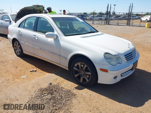 2006 Mercedes-Benz C 280 Luxury с VIN WDBRF54H06F832784, выставлен на аукционе IAAI как лот 42702556 с пробегом 143 100 миль миль и . История ставок и продаж доступна на DreamBid. Изображение 1.