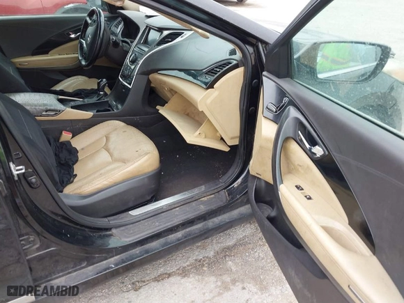 2012 Hyundai Azera with VIN KMHFH4JG4CA149544, listed as a IAAI auction lot 41499854 with 157,302 mi miles. Bid and sale history available at carsss.com. Image 5.