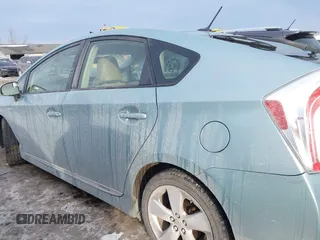 2013 Toyota Prius One with VIN JTDKN3DU2D5675687, listed as a IAAI auction lot 41639740 with 68,741 mi miles and . Bid and sale history available at DreamBid. Image 14.