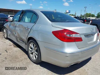 2013 Hyundai Genesis 3.8L z VIN KMHGC4DD3DU244360, wystawiony jako IAAI lot #42228003 z przebiegiem 114 914 mil mil oraz . Historia ofert i sprzedaży dostępna na DreamBid. Obrazek 3.