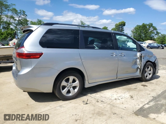 2019 Toyota Sienna LE Auto Access Seat with VIN 5TDKZ3DC9KS018310, listed as a Copart auction lot 55146415 with 117,536 mi miles and Salvage title. Bid and sale history available at DreamBid. Image 3.