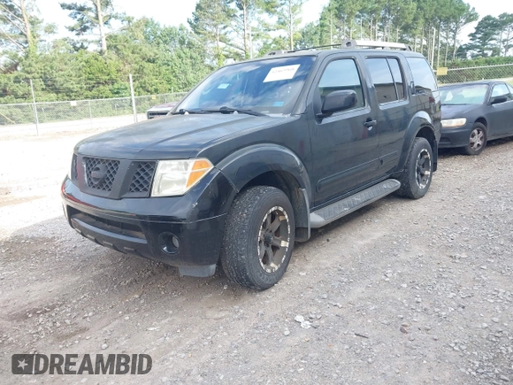 2005 Nissan Pathfinder XE z VIN 5N1AR18W15C722121, wystawiony jako IAAI lot #42465968 z przebiegiem 169 283 mil mil oraz . Historia ofert i sprzedaży dostępna na DreamBid. Obrazek 2.