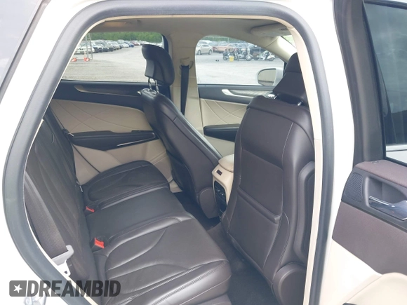 2018 Lincoln MKC Reserve с VIN 5LMCJ3C99JUL21527, выставлен на аукционе IAAI как лот 42170926 с пробегом 69 224 миль миль и . История ставок и продаж доступна на DreamBid. Изображение 8.