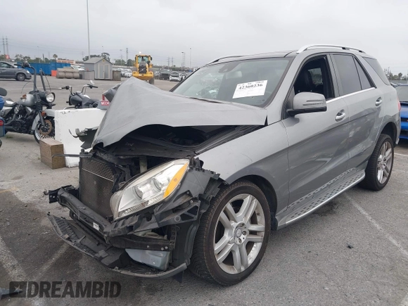 2015 Mercedes-Benz M 350 with VIN 4JGDA5JB6FA499526, listed as a IAAI auction lot 42360236 with Not provided miles and . Bid and sale history available at DreamBid. Image 18.