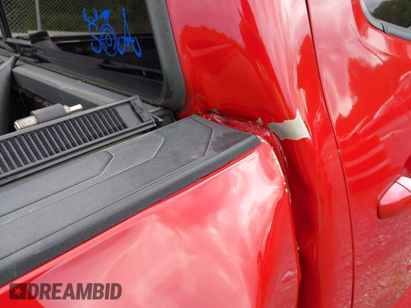 2017 Toyota Tacoma SR5 с VIN 5TFCZ5AN9HX117492, выставлен на аукционе IAAI как лот 42249664 с пробегом 96 781 миль миль и . История ставок и продаж доступна на DreamBid. Изображение 20.