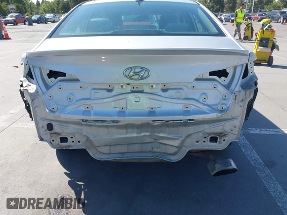 2016 Hyundai Sonata SE with VIN 5NPE24AF2GH386525, listed as a IAAI auction lot 42429207 with 125,833 mi miles and . Bid and sale history available at DreamBid. Image 6.