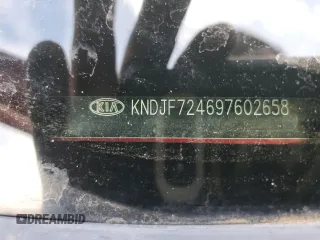 2009 Kia Sportage LX with VIN KNDJF724697602658, listed as a Copart auction lot 69977504 with 152,328 mi miles and Salvage Title. Bid and sale history available at carsss.com. Image 13.