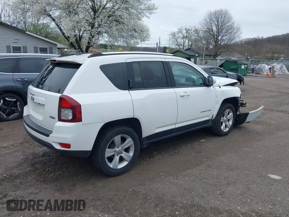 2014 Jeep Compass Latitude with VIN 1C4NJCEB8ED518193, listed as a IAAI auction lot 41957771 with 175,549 mi miles. Bid and sale history available at carsss.com. Image 4.